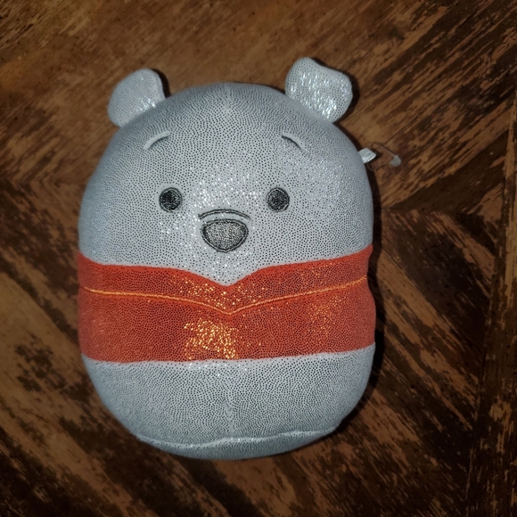 Disney 100 Years Winnie the Pooh Squishmallow - Picture 8 of 8